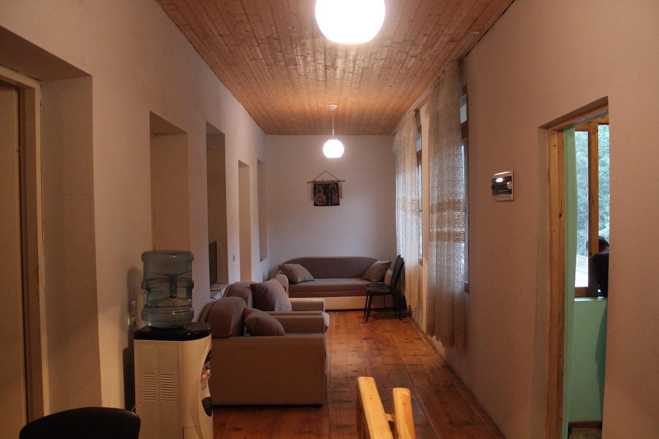 Guest House Lela Mestia Zewnętrze zdjęcie