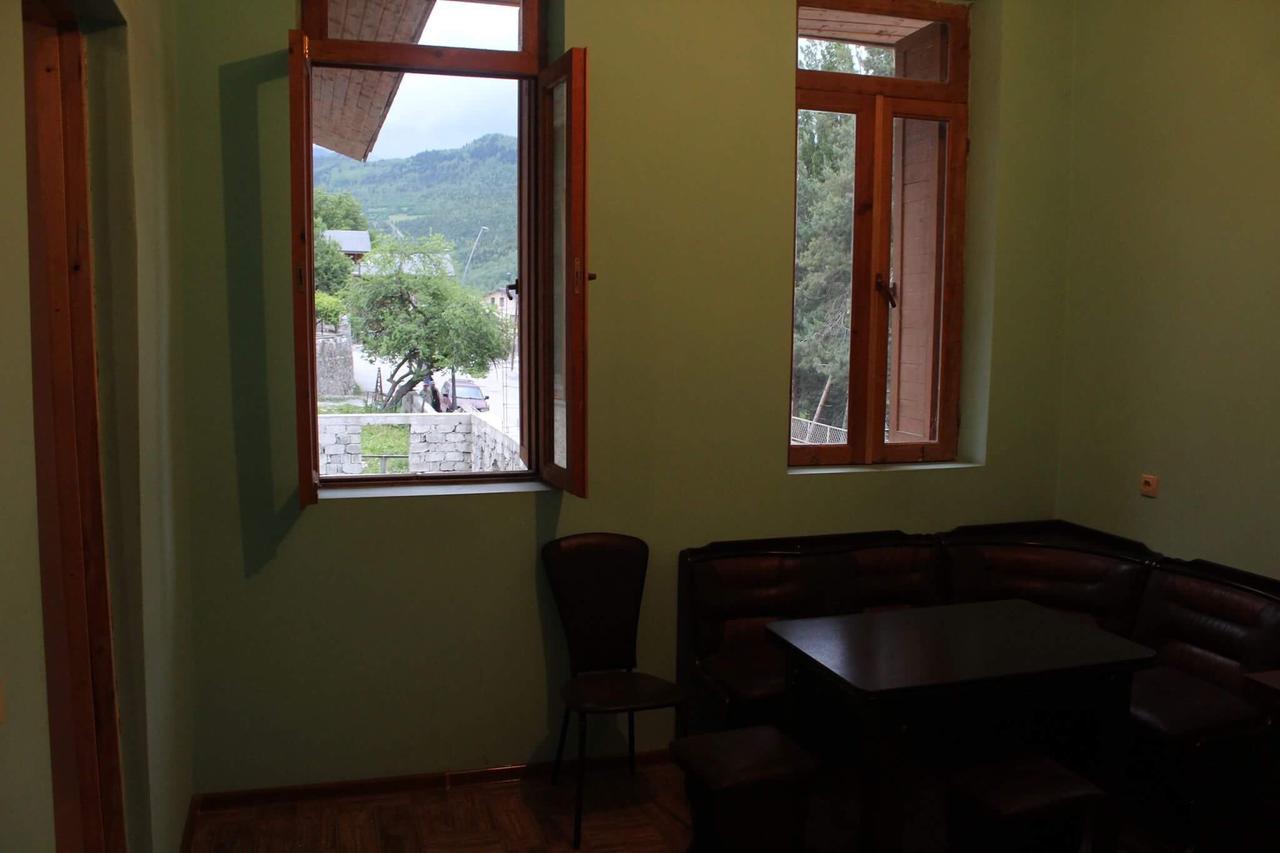 Guest House Lela Mestia Zewnętrze zdjęcie